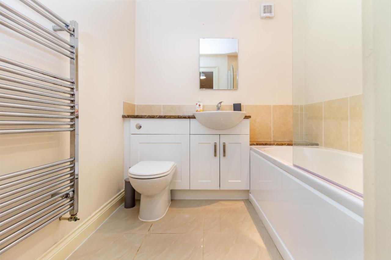 Host & Stay - Hillbrook House Apartment 大莫尔文 外观 照片