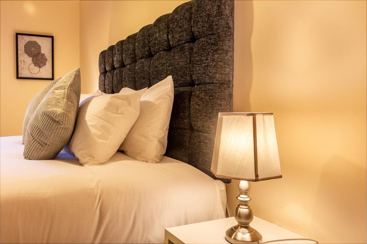 Host & Stay - Hillbrook House Apartment 大莫尔文 外观 照片